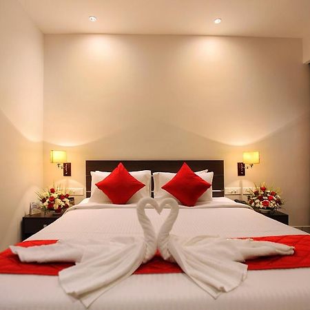 Hotel San Kollam Buitenkant foto