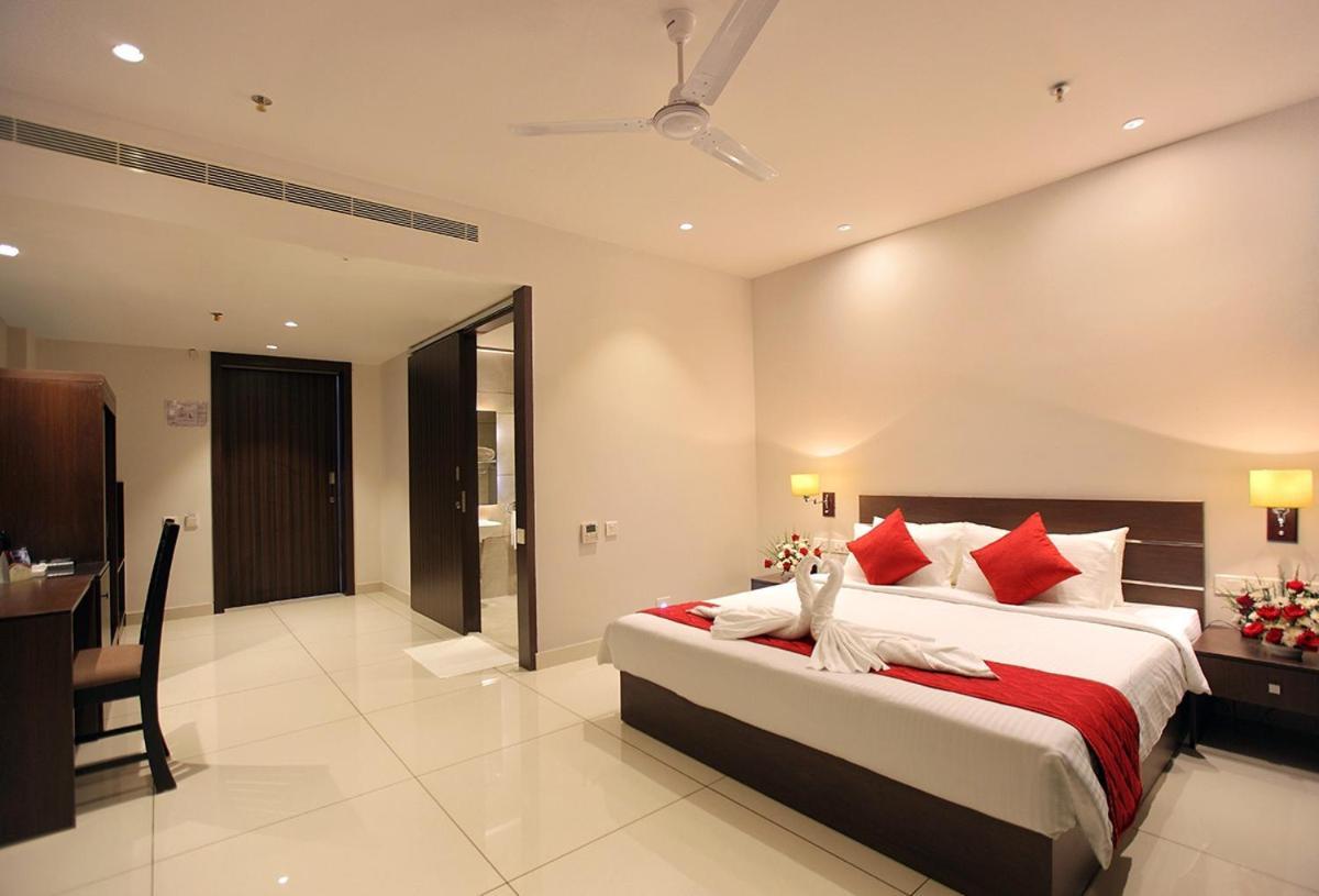 Hotel San Kollam Buitenkant foto