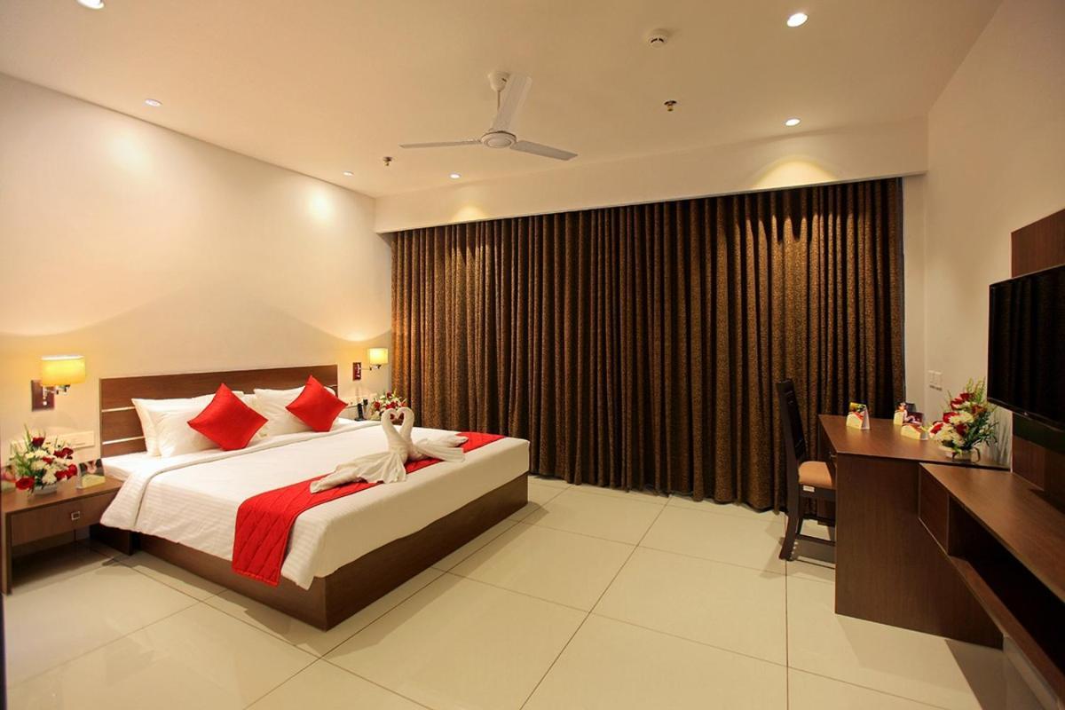 Hotel San Kollam Buitenkant foto