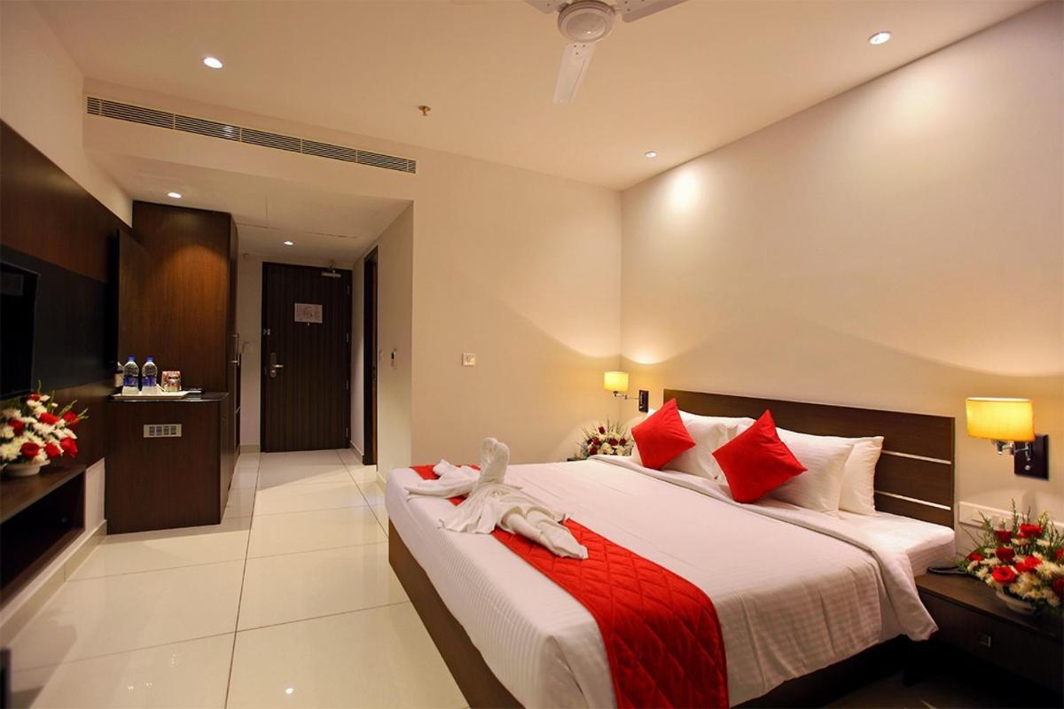 Hotel San Kollam Buitenkant foto