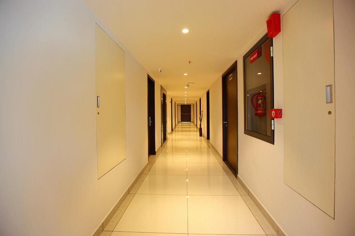 Hotel San Kollam Buitenkant foto